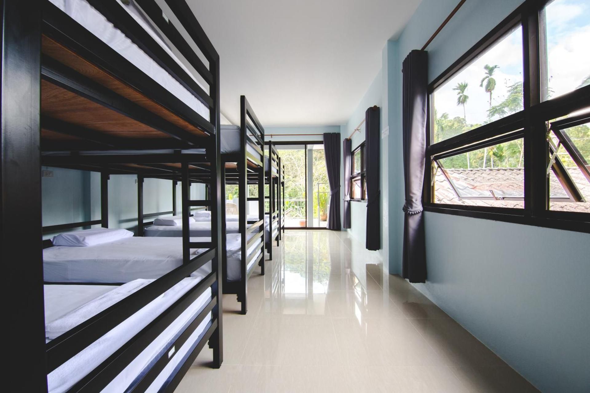 Bed in 8-Bed Mixed Dormitory Room