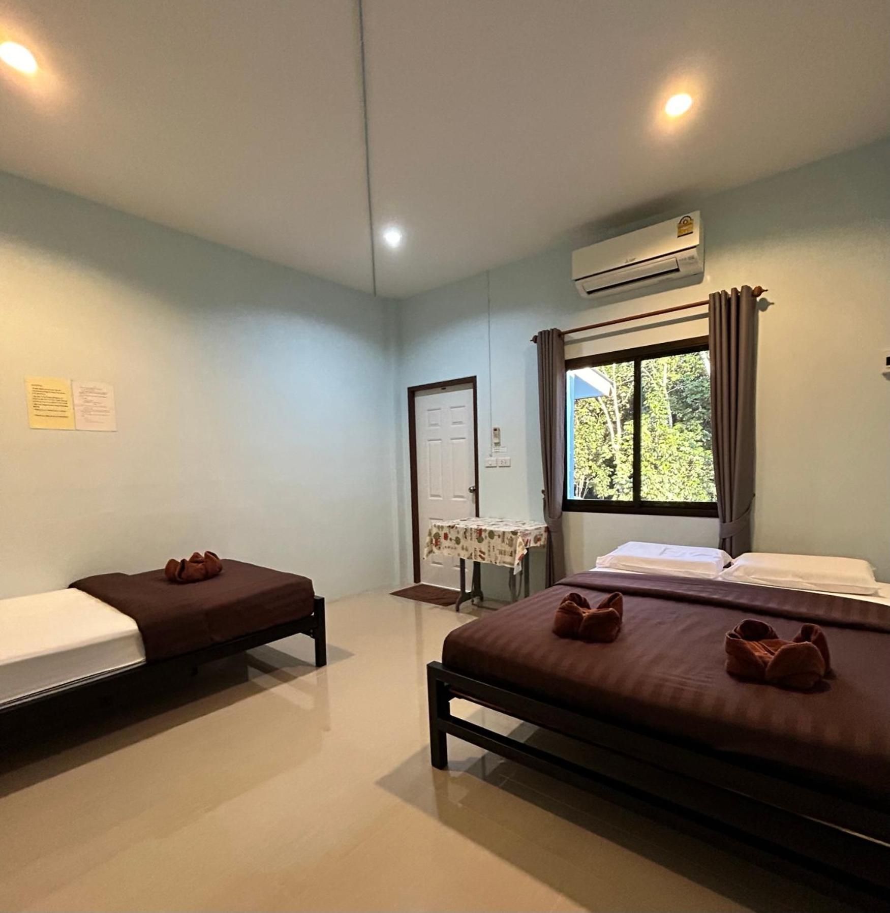 Basic Triple Room