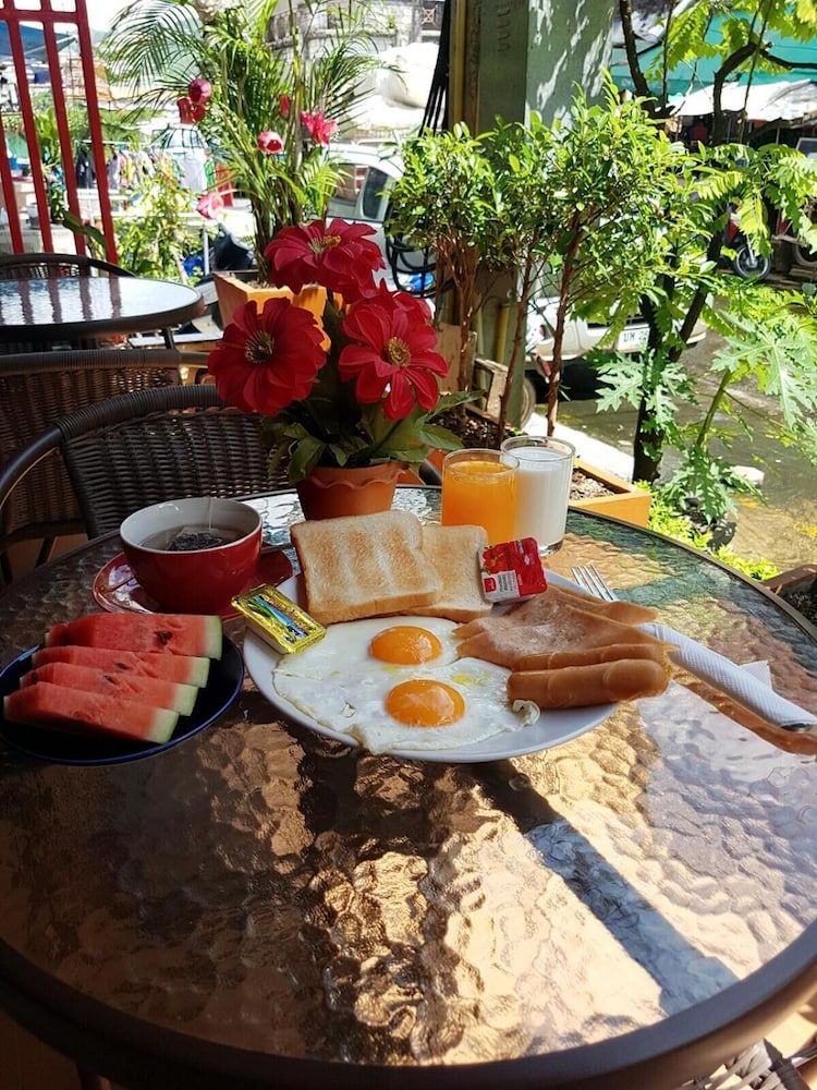 undefined P R Patong Hotel 8