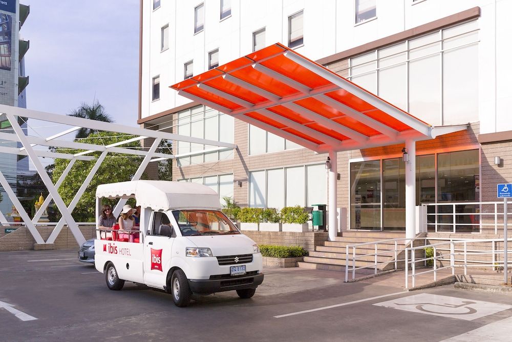 undefined ibis Bangkok Sathorn 3