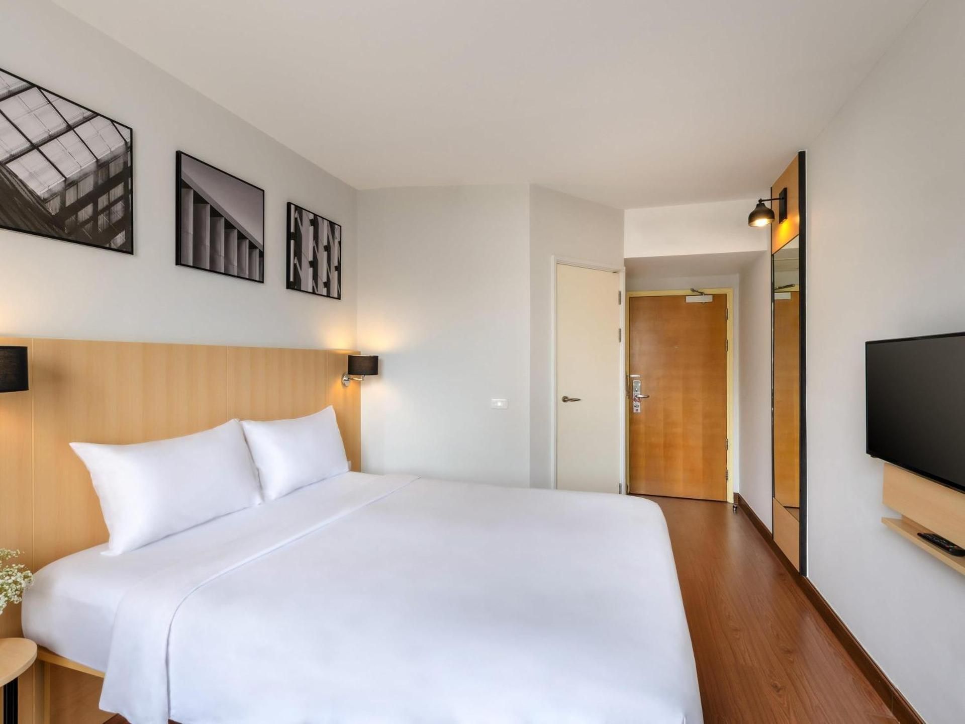 Superior Room, 1 Queen Bed
