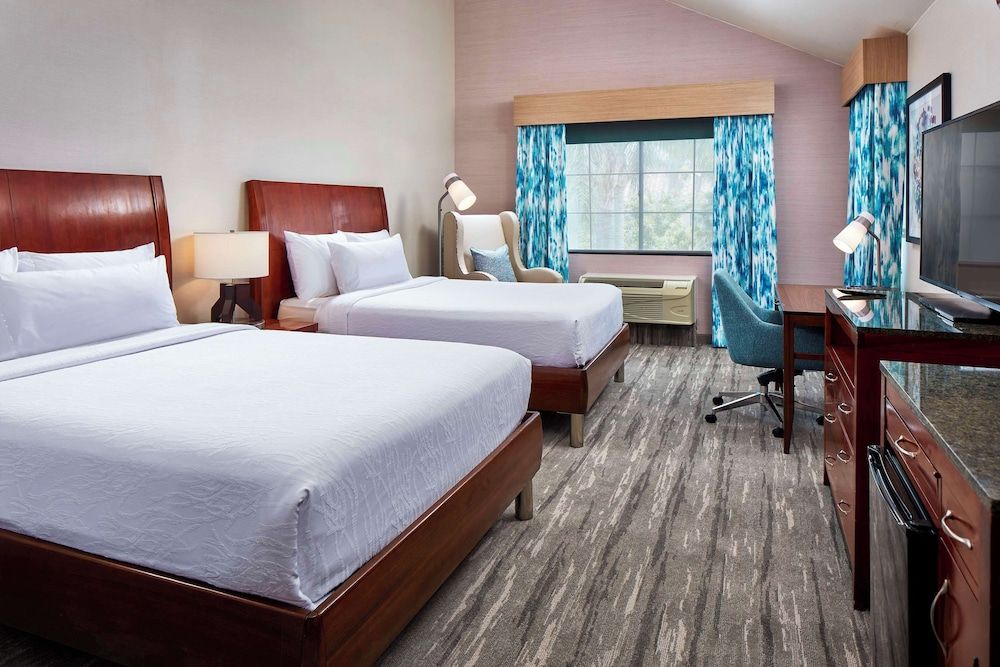 Room, 2 Queen Beds, Accessible (Roll-In Shower)