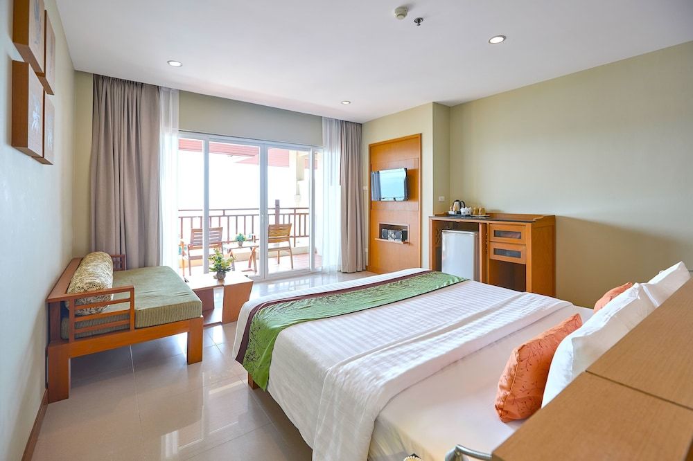 Deluxe Seaview Double