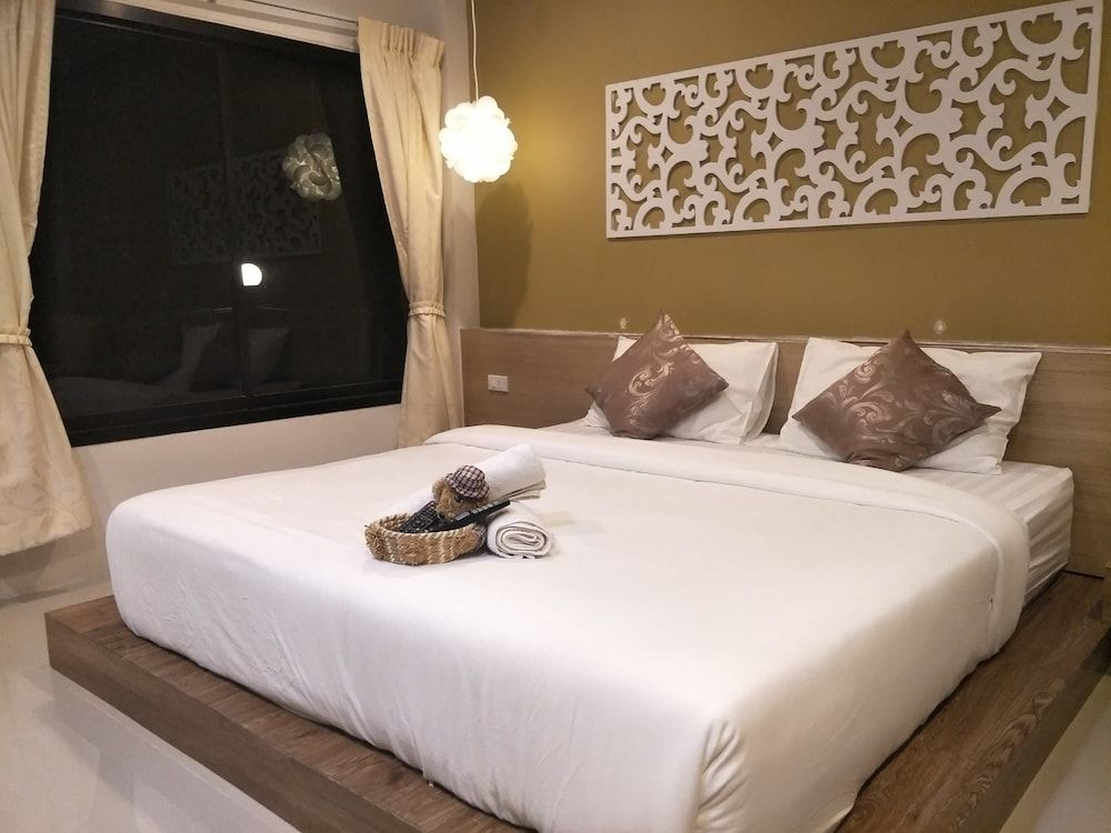 Suwi CoCo Ville Resort Luxury Room, 1 King Bed, Canal View