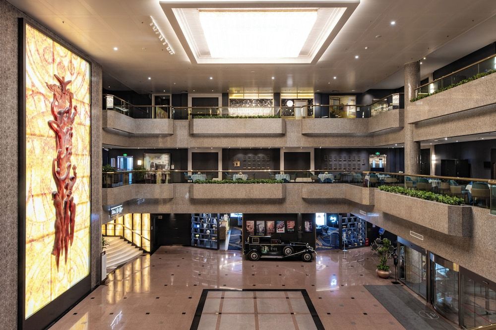 undefined Crowne Plaza Hotel Shanghai by IHG 9