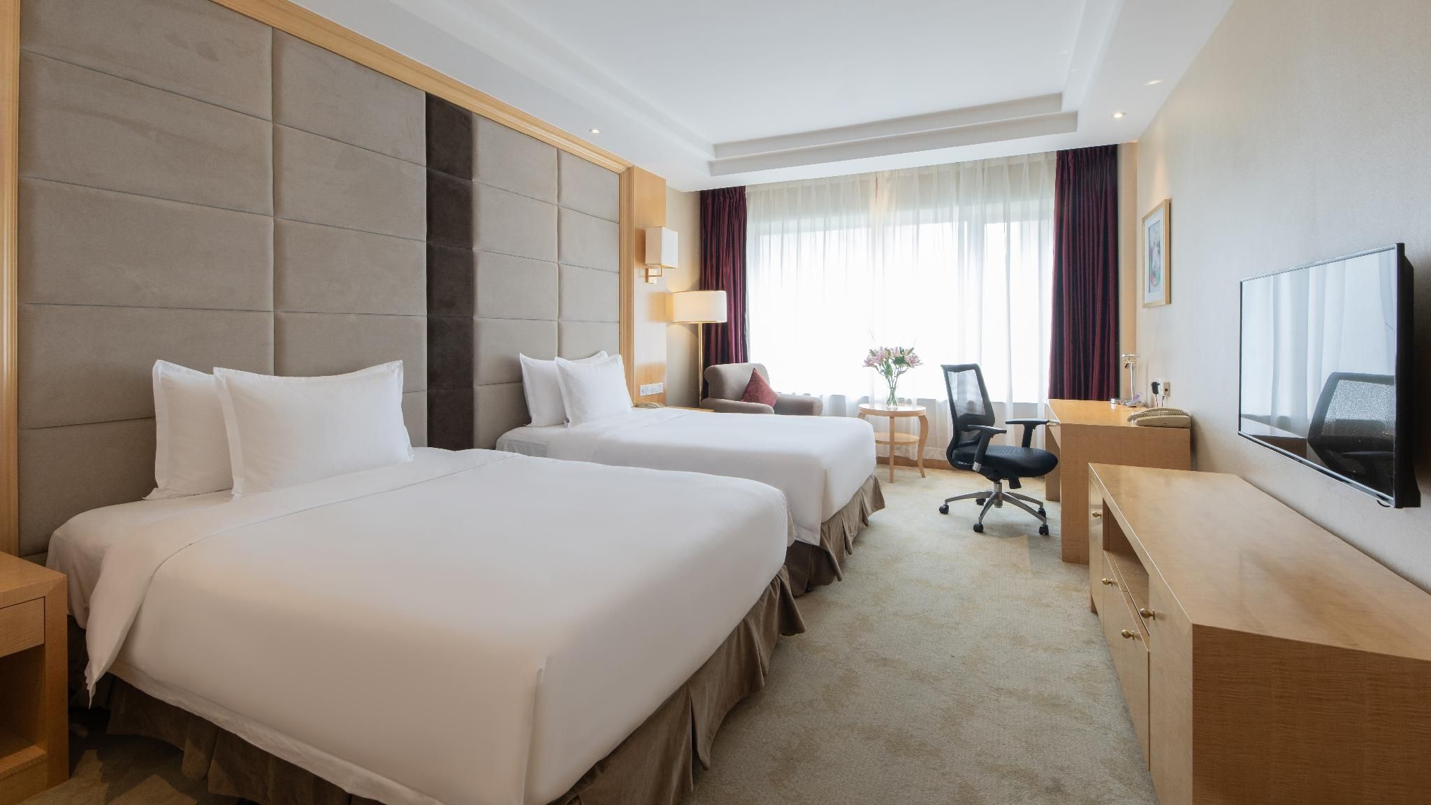 2 Twin Beds Standard Work Life
