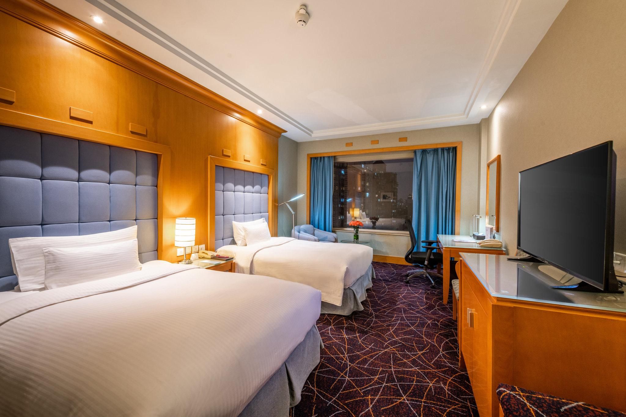 2 Twin Beds Standard