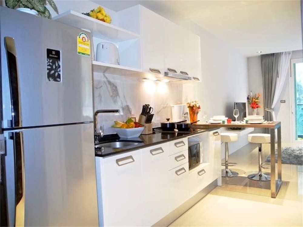 Emerald Patong New Studio with Balcony Studio 3