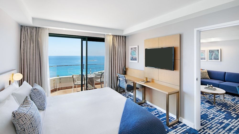 Suite, 1 King Bed, Oceanfront (Seaside)