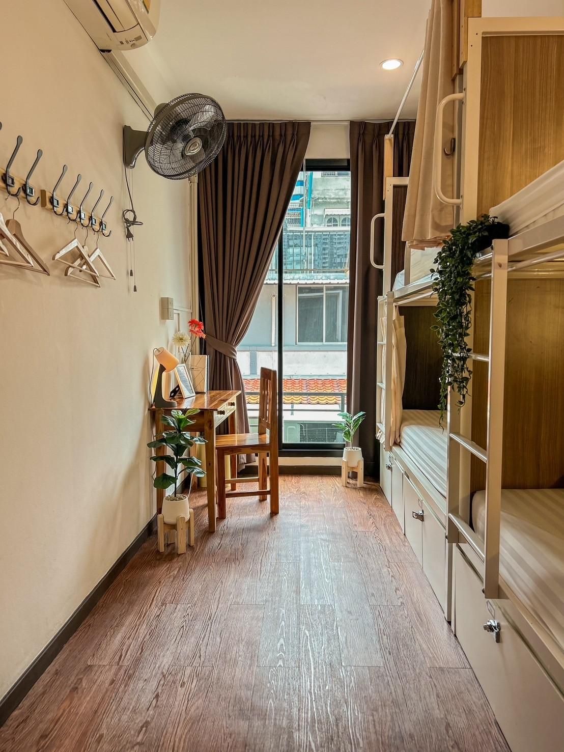 Private 4-Bunk Beds Room