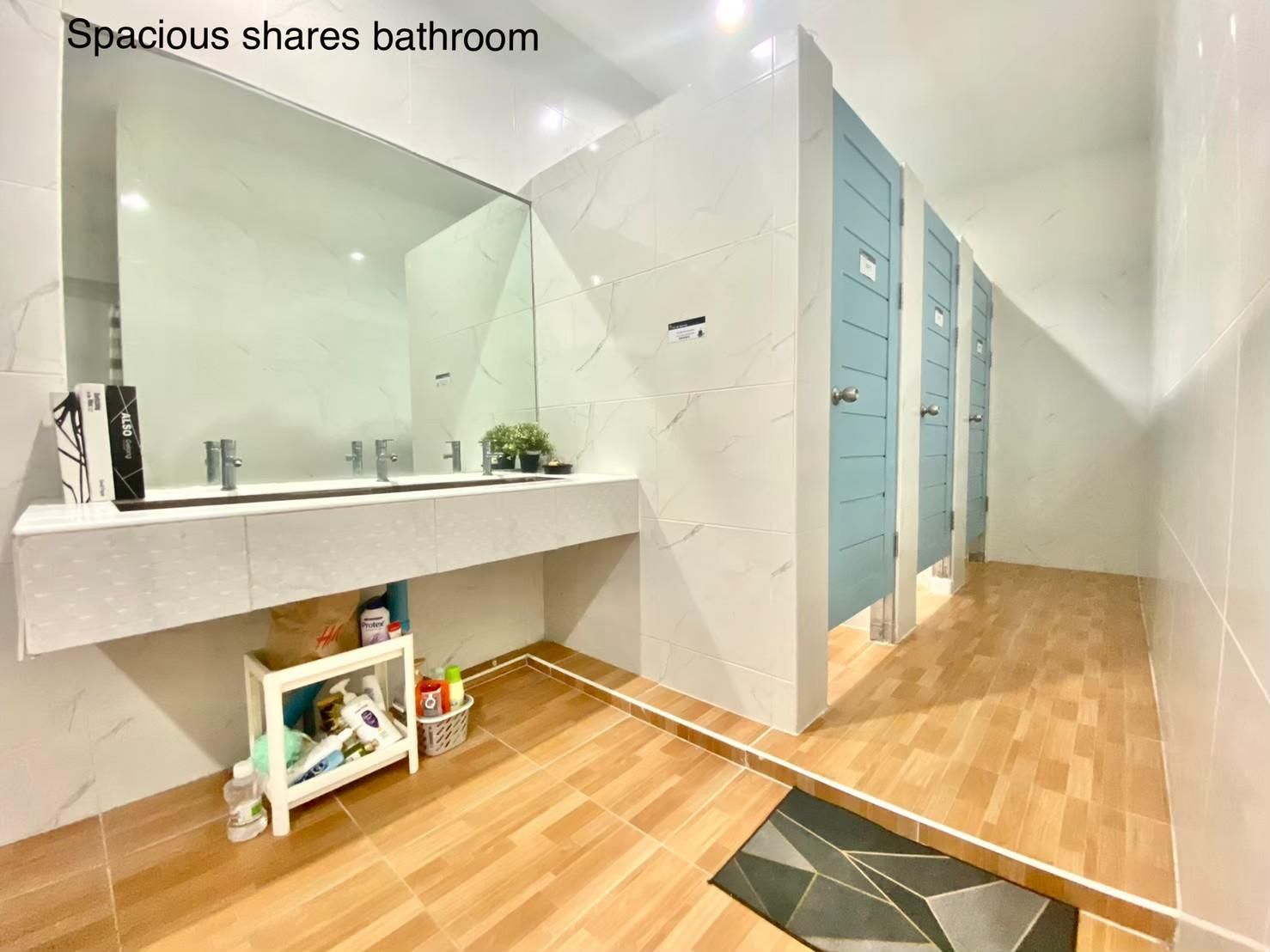 Queen Room with Shared Bathroom