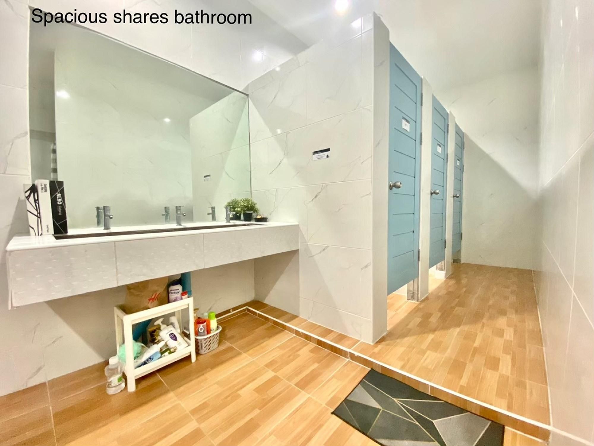 Private 4-Bunk Beds Room