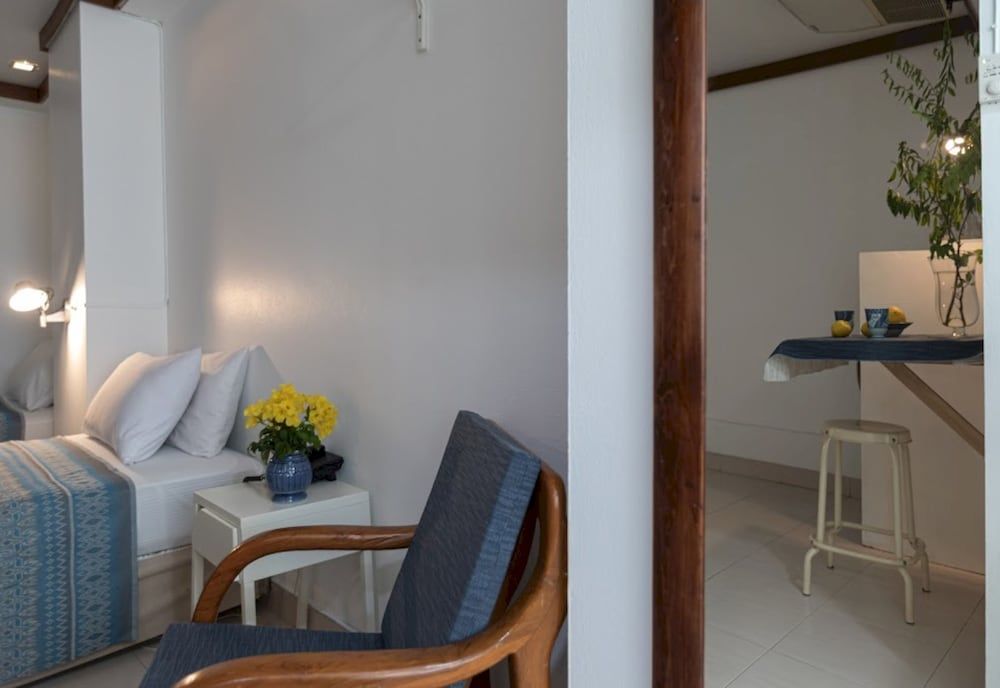 Collection O Howard Square Boutique Hotel Superior Twin Room 4