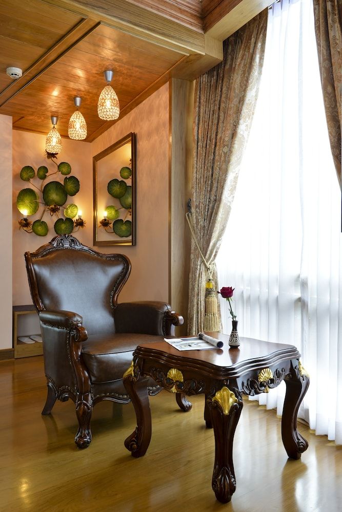 Peak Nimman Prestige Hotel Grand Deluxe Room 7