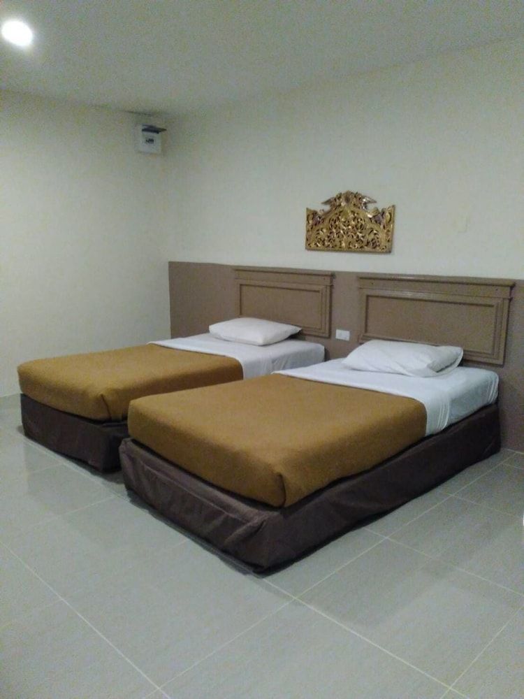 undefined Tongpoon Hotel 5