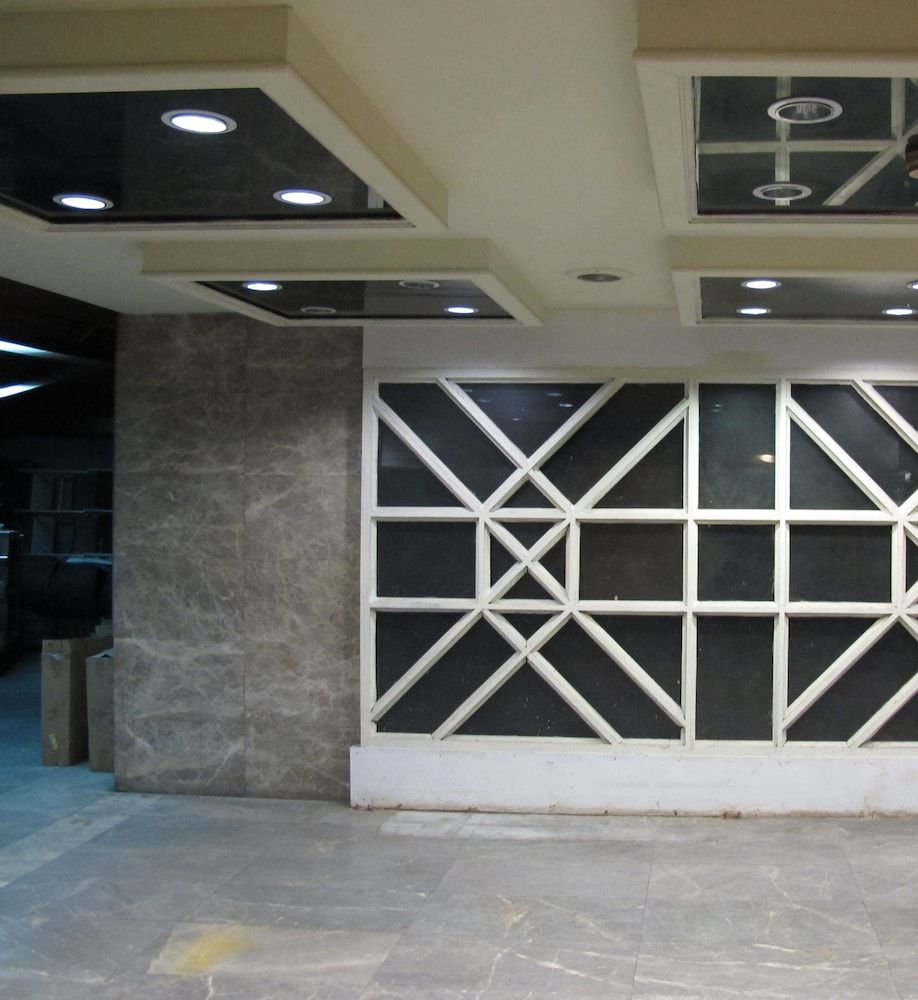 undefined Tongpoon Hotel 9