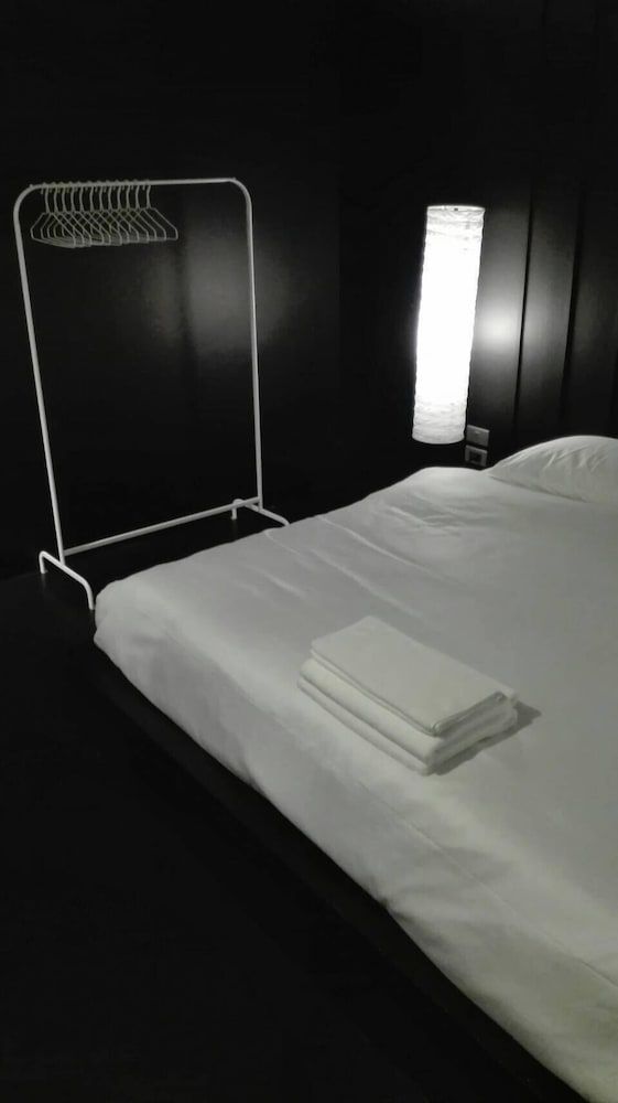 Trat 101 Hotel Premium Black Signature 6