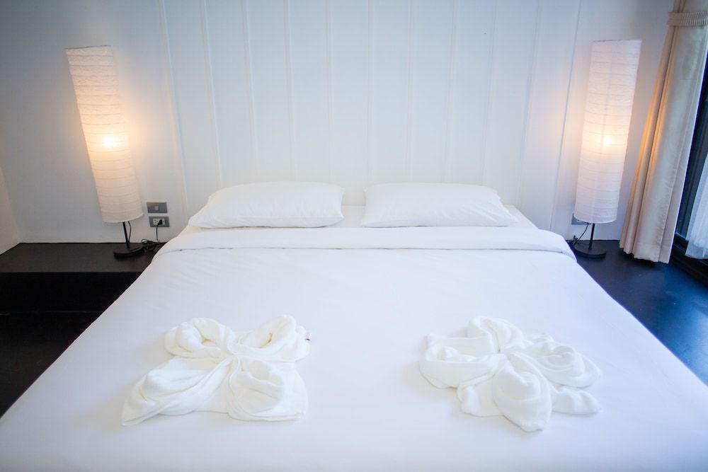 Trat 101 Hotel White Suite 3