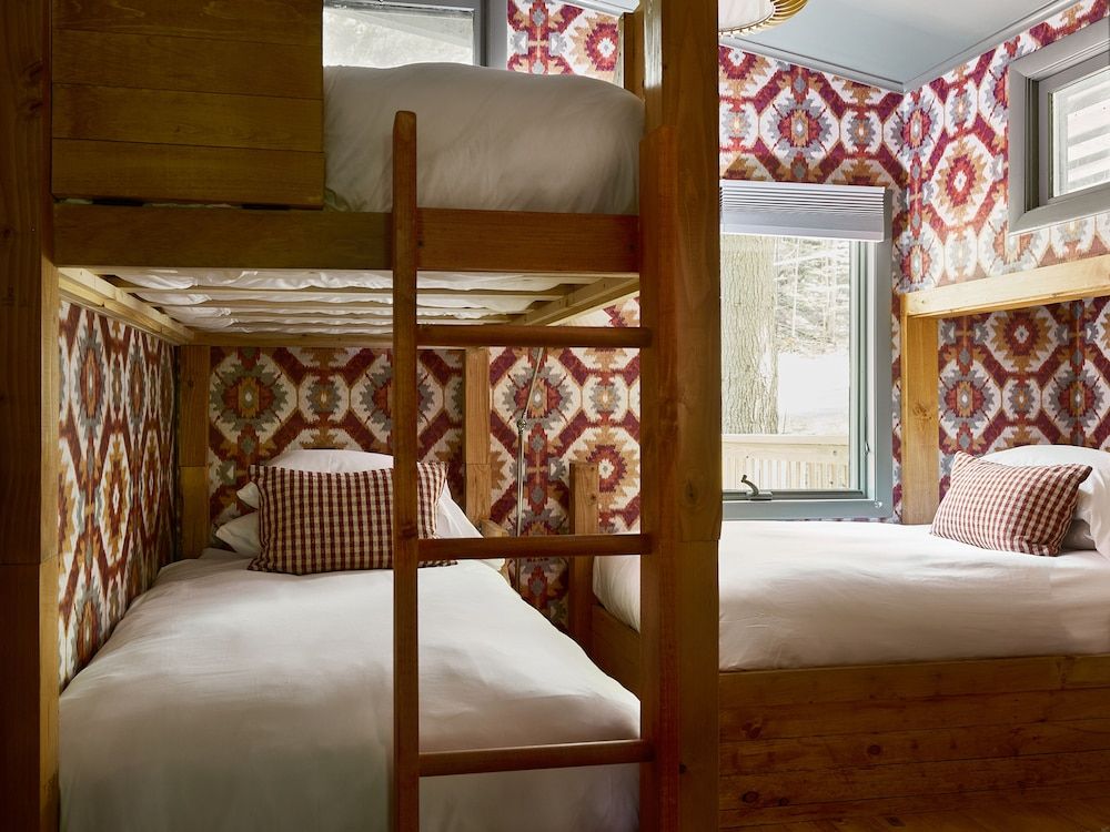 Tall Timbers Cottage, 2-Bedroom, Full Kitchen