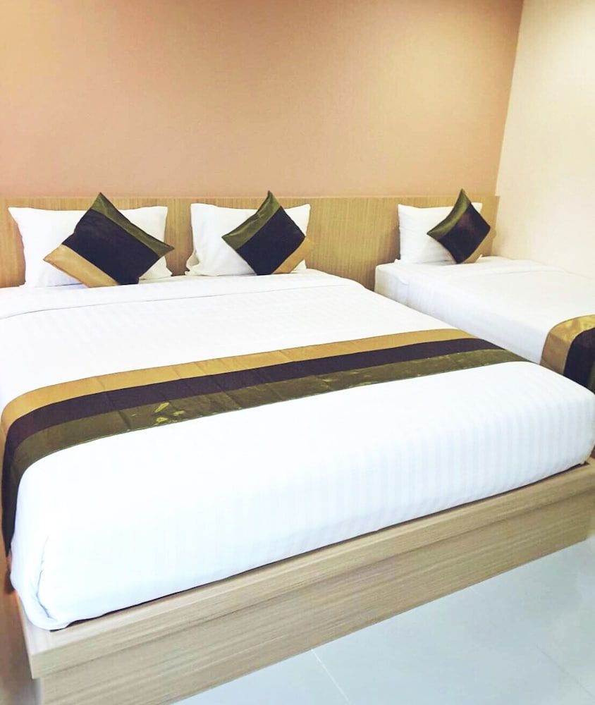 Deluxe Triple Room