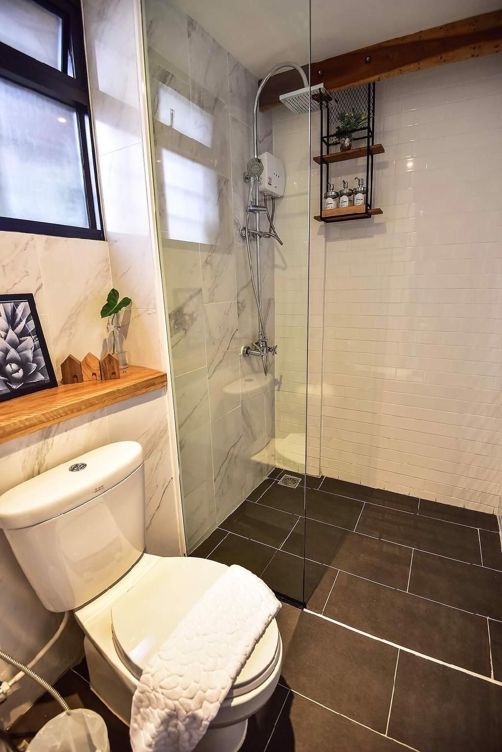 Deluxe Room with 1 King Bed