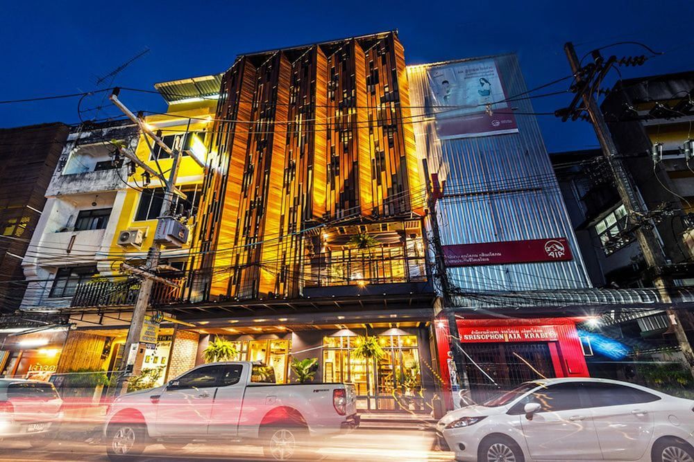 Front of property - evening/night