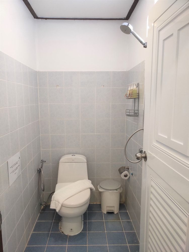 Assava Dive Resort Standard Triple Room 7