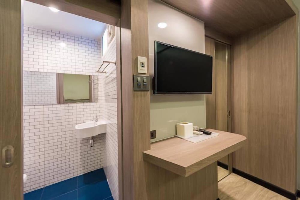 Future Place Mansion Ubon Standard Double Room 2