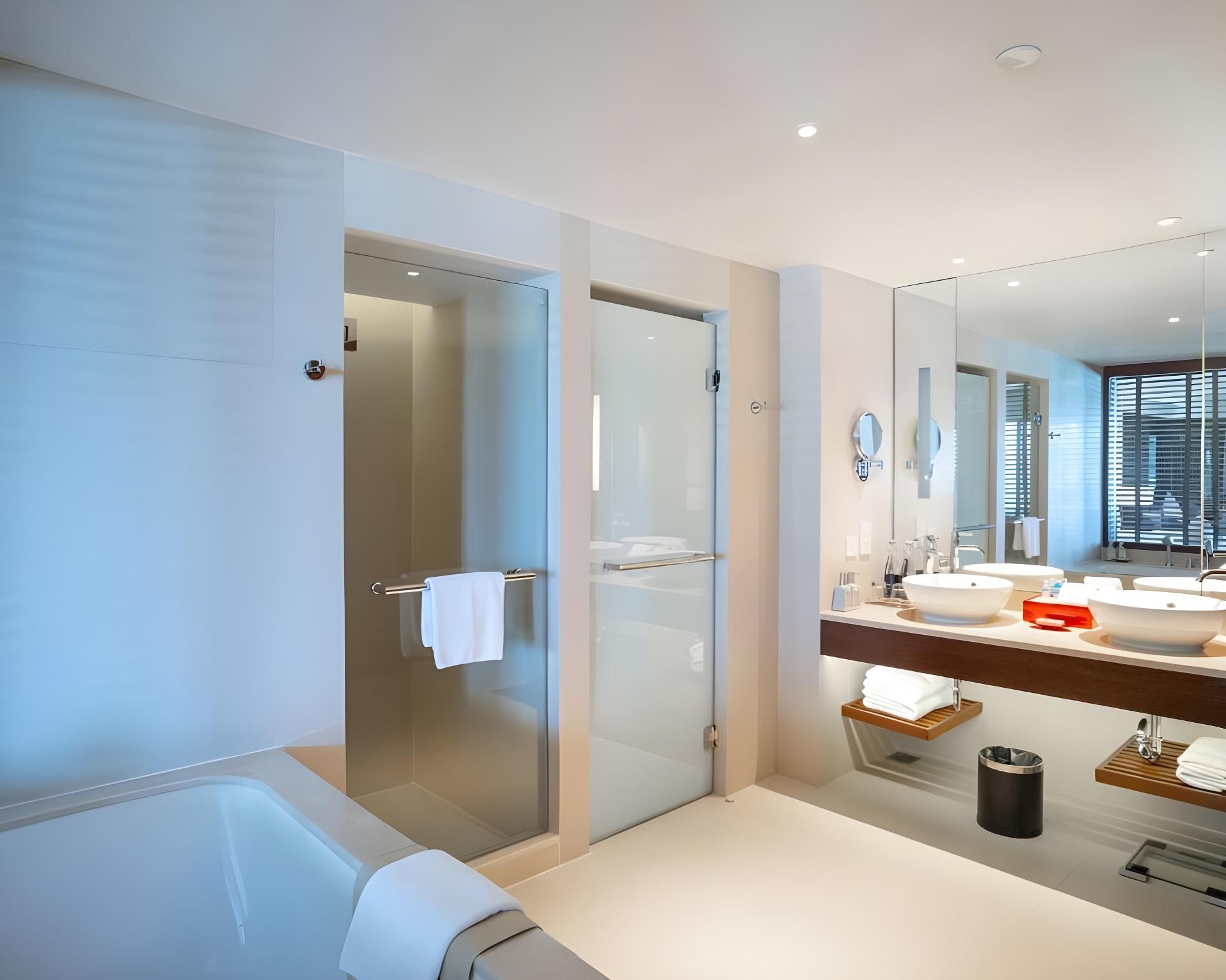 Ocean View 1 Bedroom Suite 1 King Bed