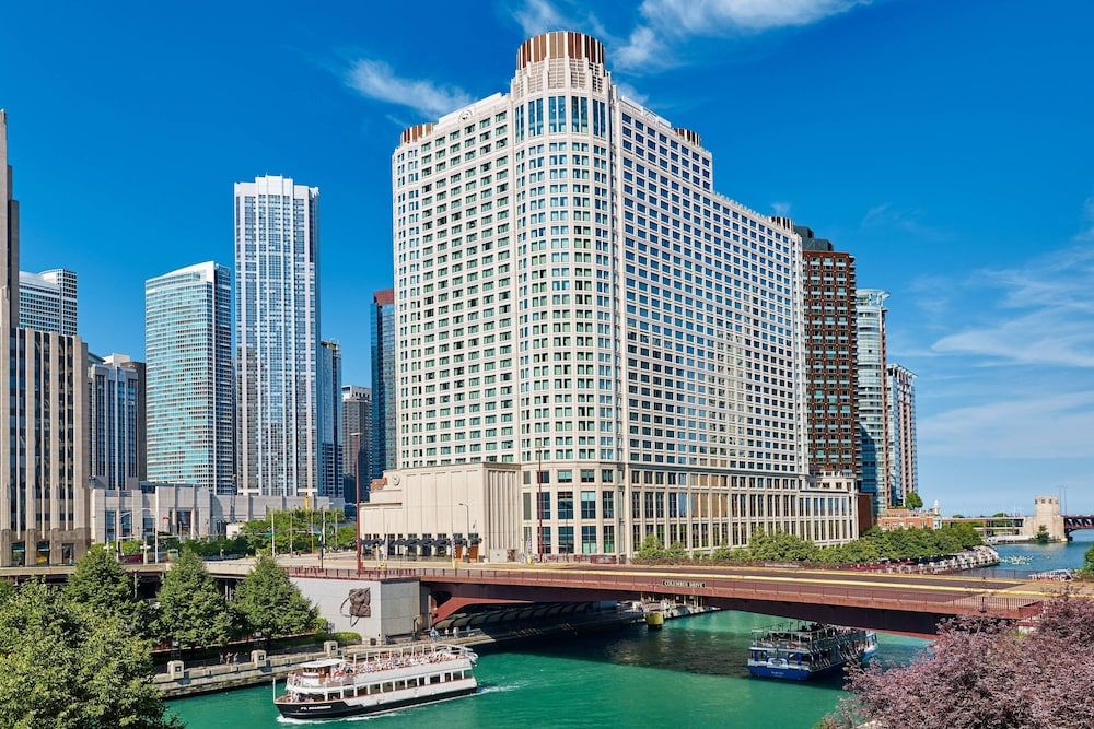 undefined Sheraton Grand Chicago Riverwalk 2
