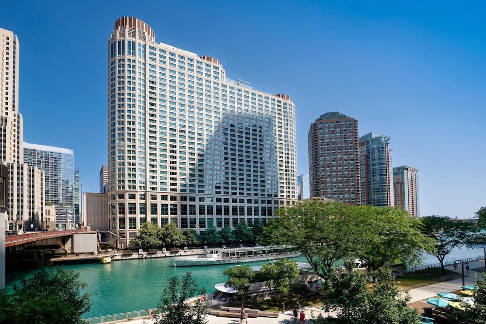 undefined Sheraton Grand Chicago Riverwalk
