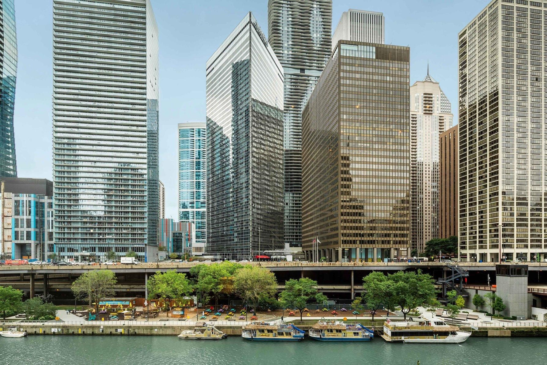 undefined Sheraton Grand Chicago Riverwalk 10