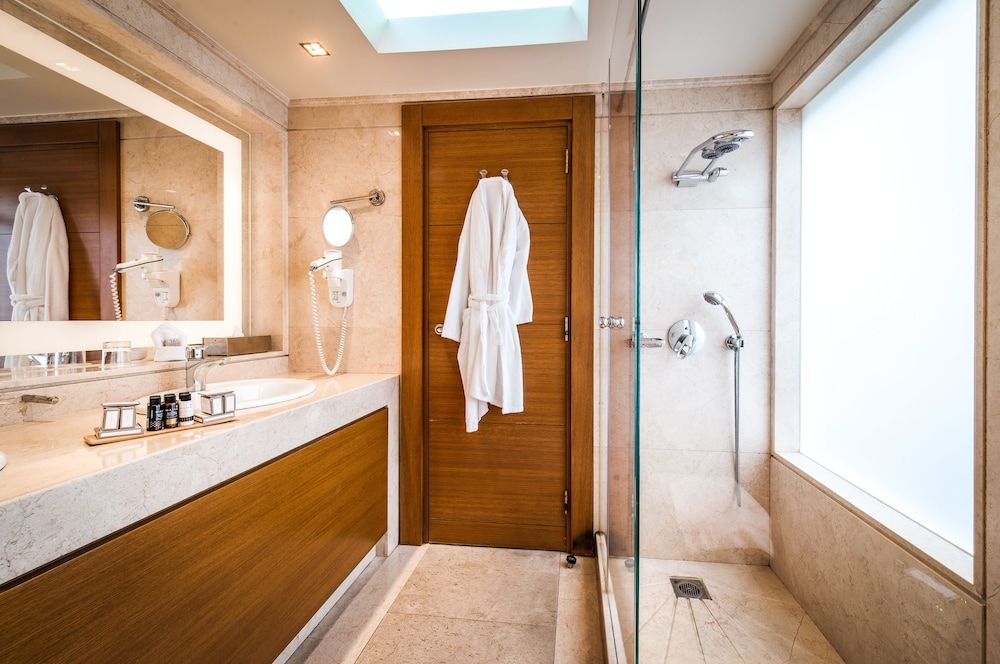 undefined Golden Age Hotel 8