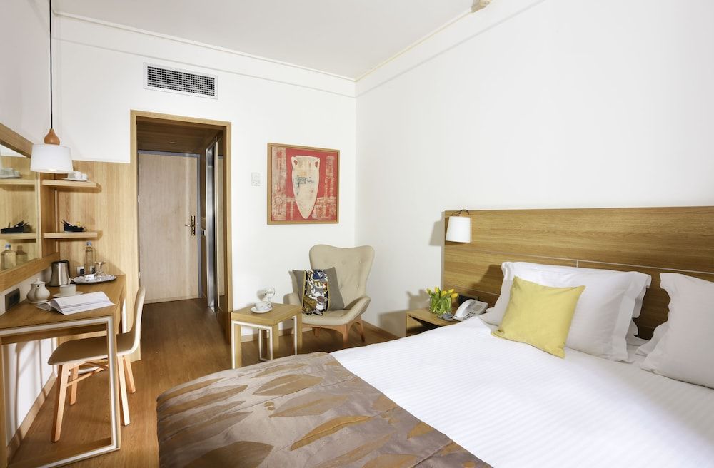 Golden Age Hotel Urban Chic Room 7