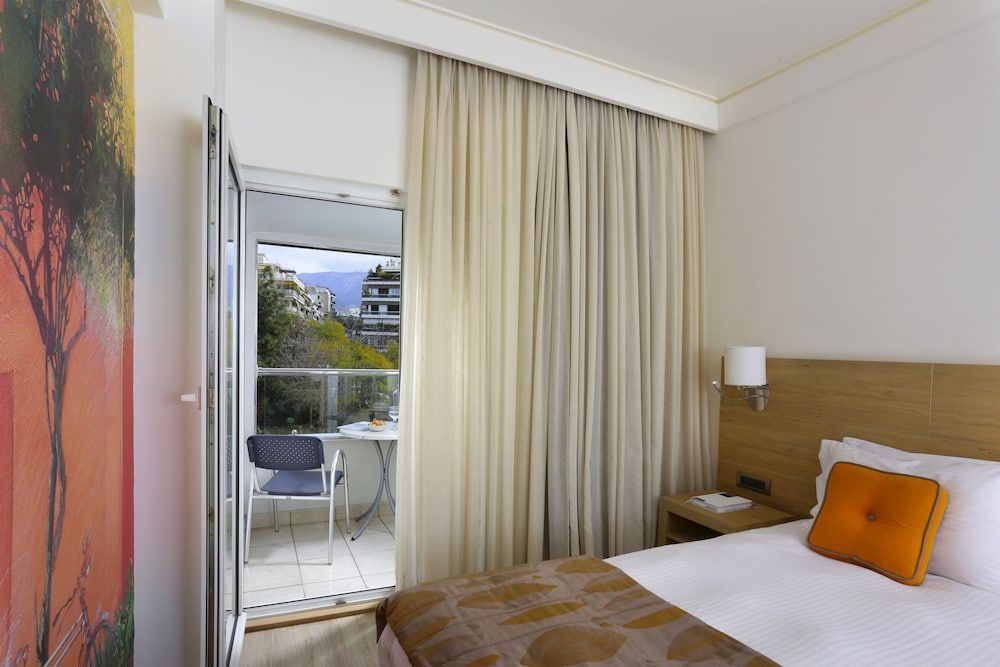 Golden Age Hotel Urban Chic Room 9