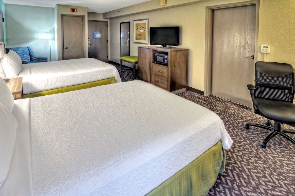 Room, 2 Queen Beds, Accessible (Hearing)