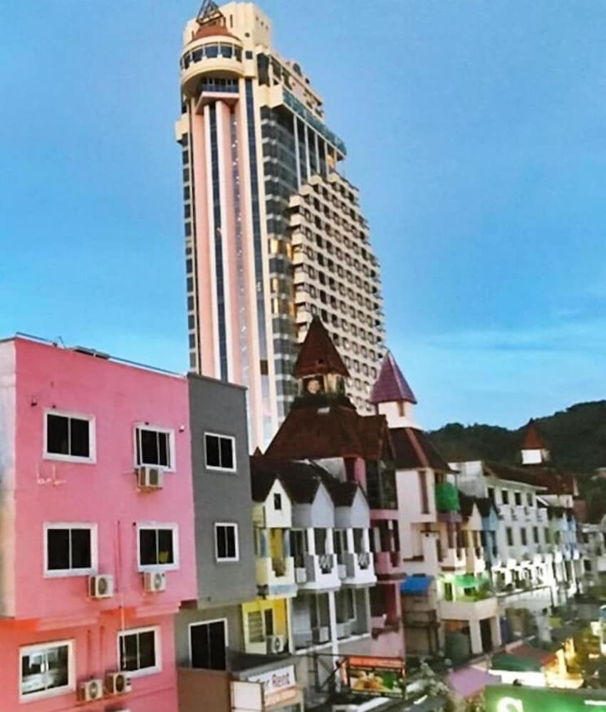 undefined Le Tanjong House 8