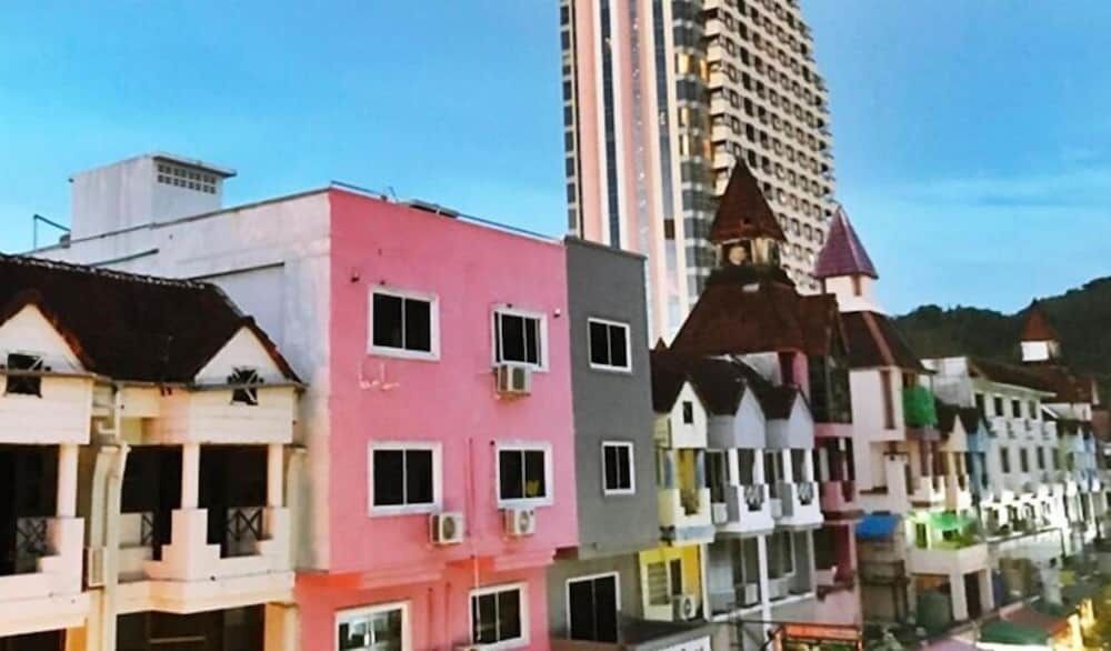 undefined Le Tanjong House 4