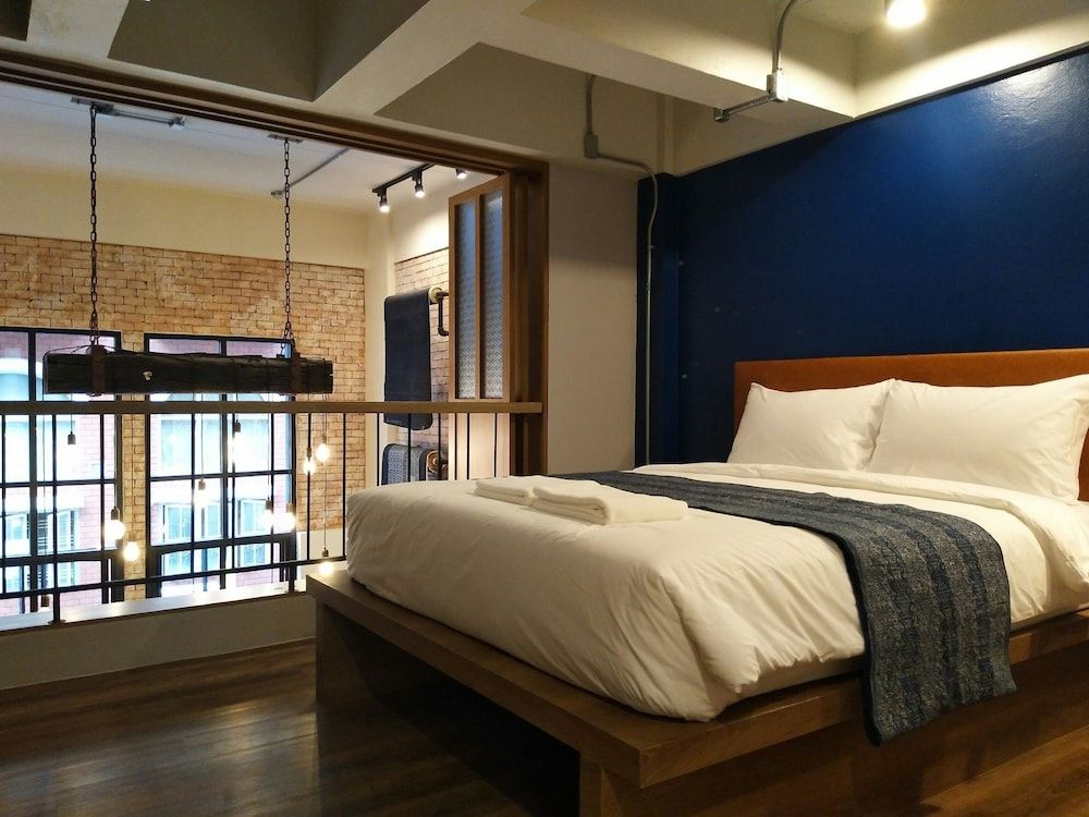 Natee Hostel Triple Room, Shared Bathroom