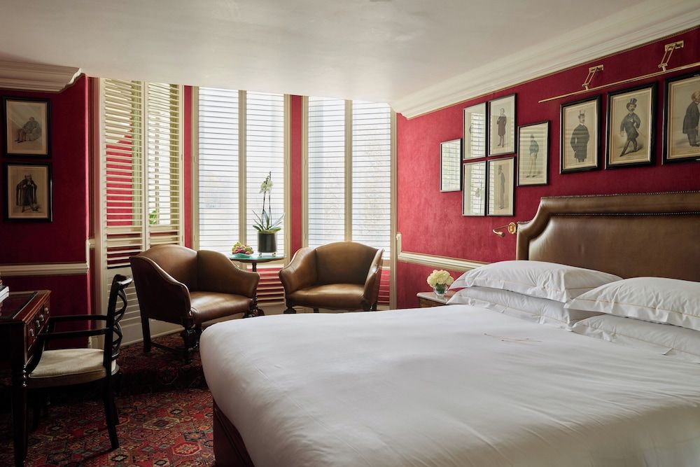 undefined The Milestone Hotel 5