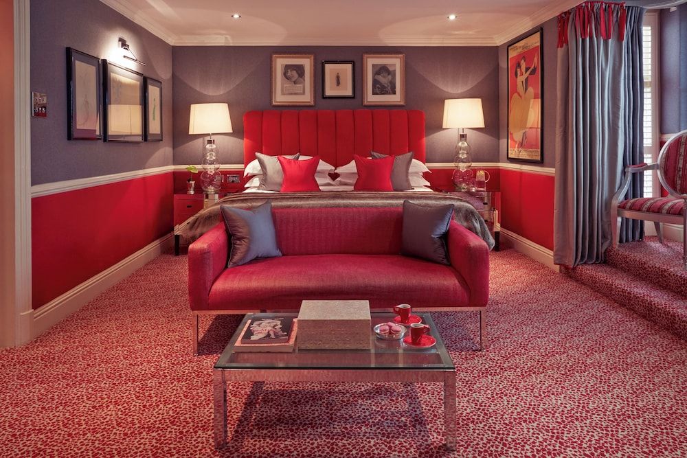 undefined The Milestone Hotel 4