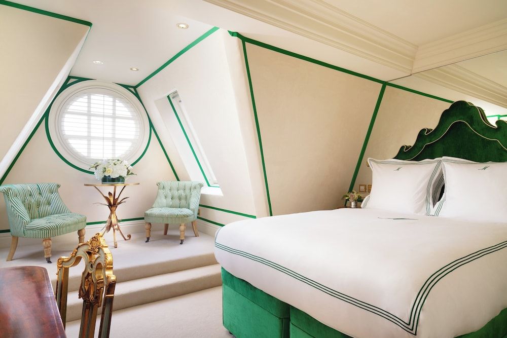 undefined The Milestone Hotel 2