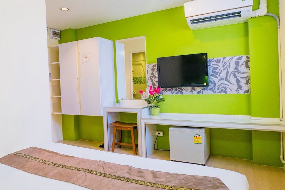 The Konnect Hotel Superior Room 8