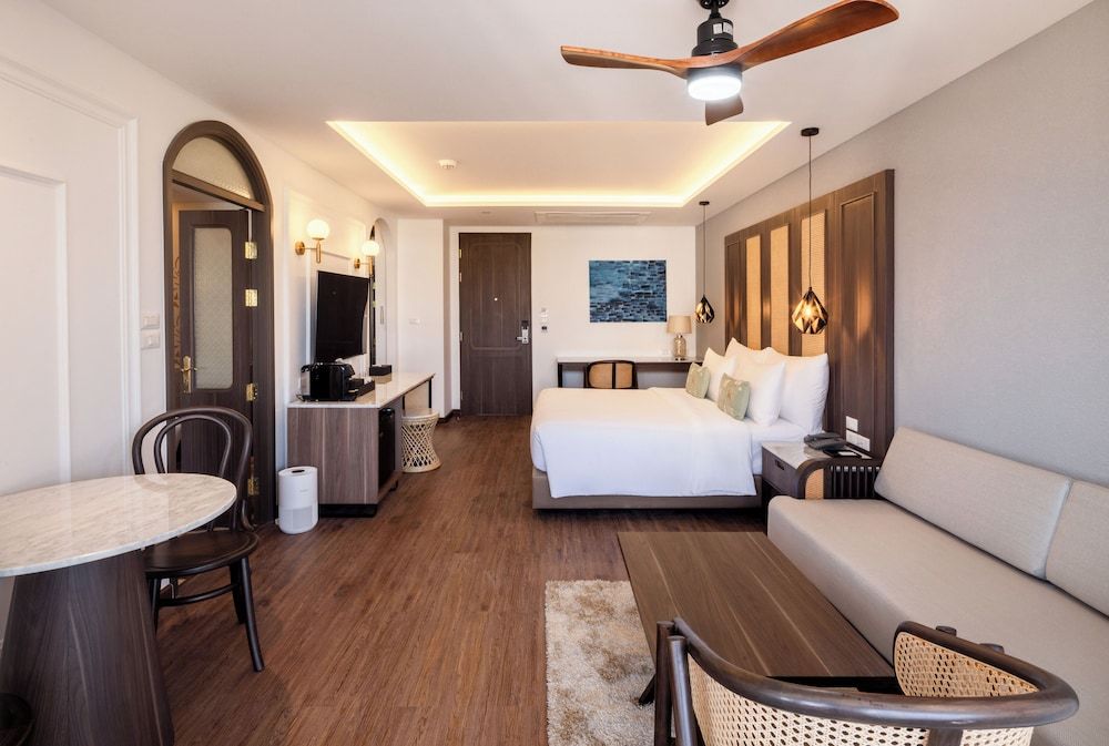 Grand Spa Holistic Suite