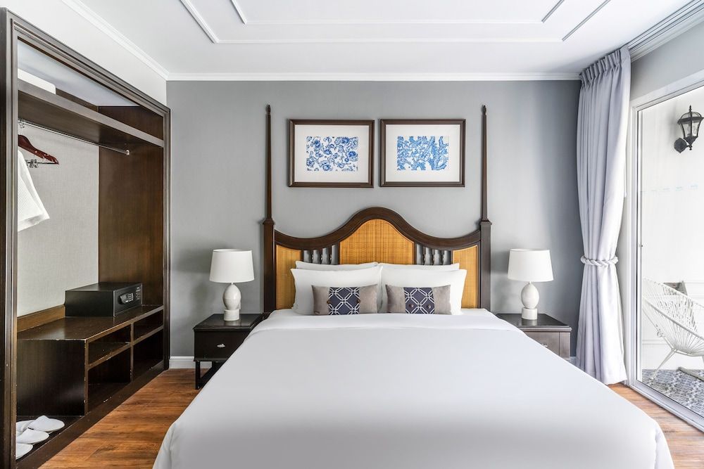 Executive Jacuzzi Suite