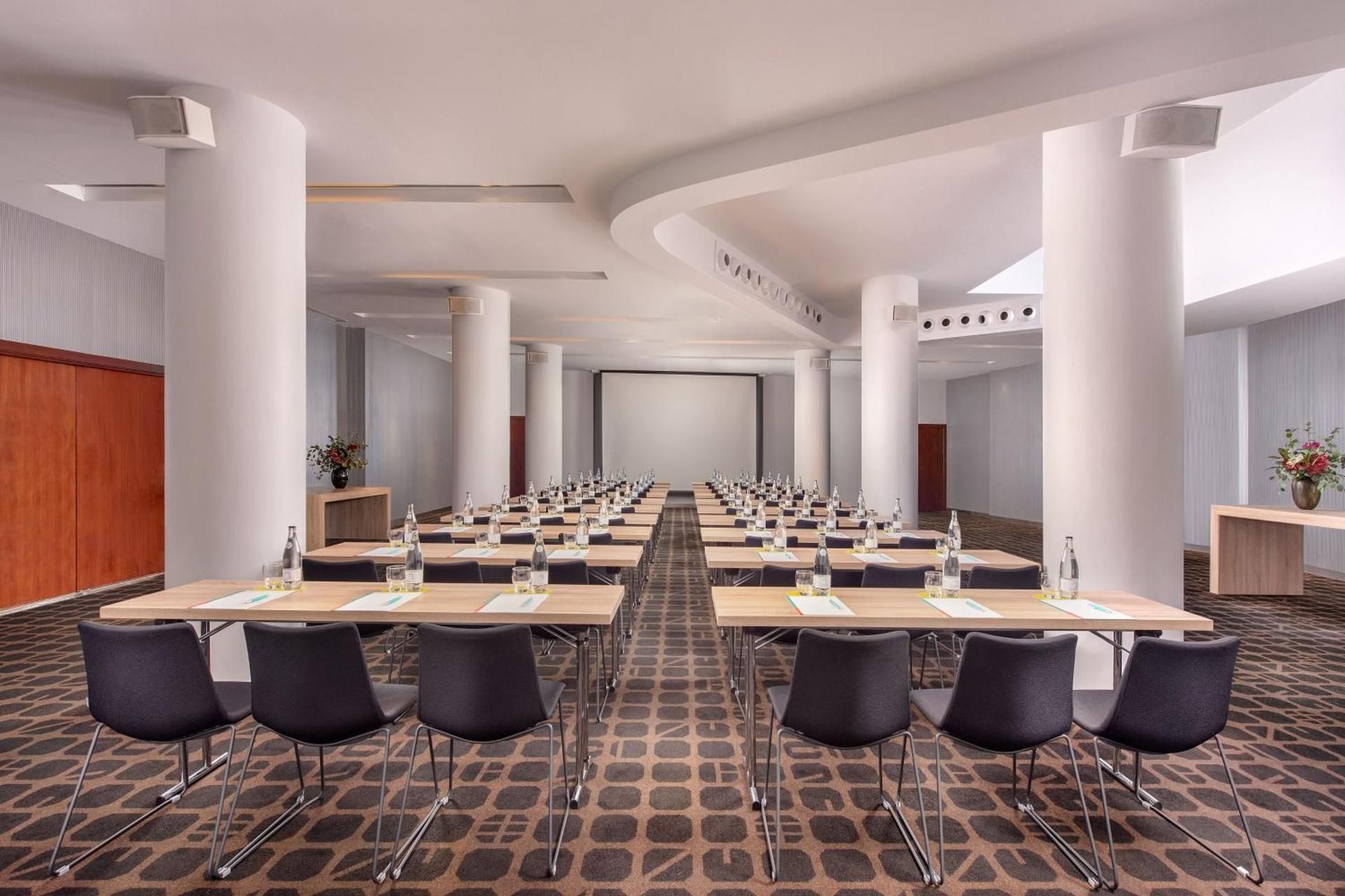 meeting room / ballrooms