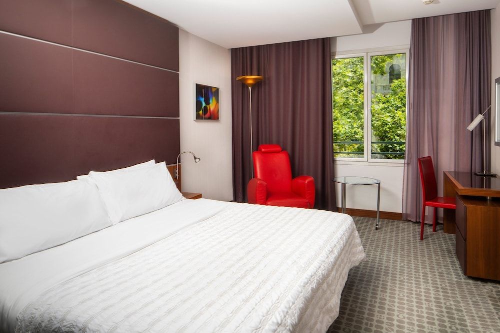 Le Meridien Barcelona Deluxe Room, 1 King Bed