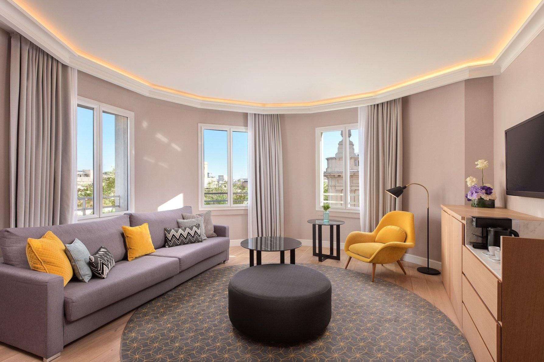 Corner Suite, 1 Bedroom Suite, 1 King, Sofa bed, City view