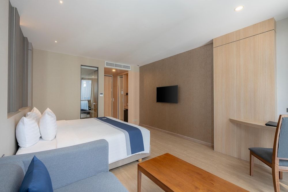 Zayn Hotel Bangkok Superior Double Room 6