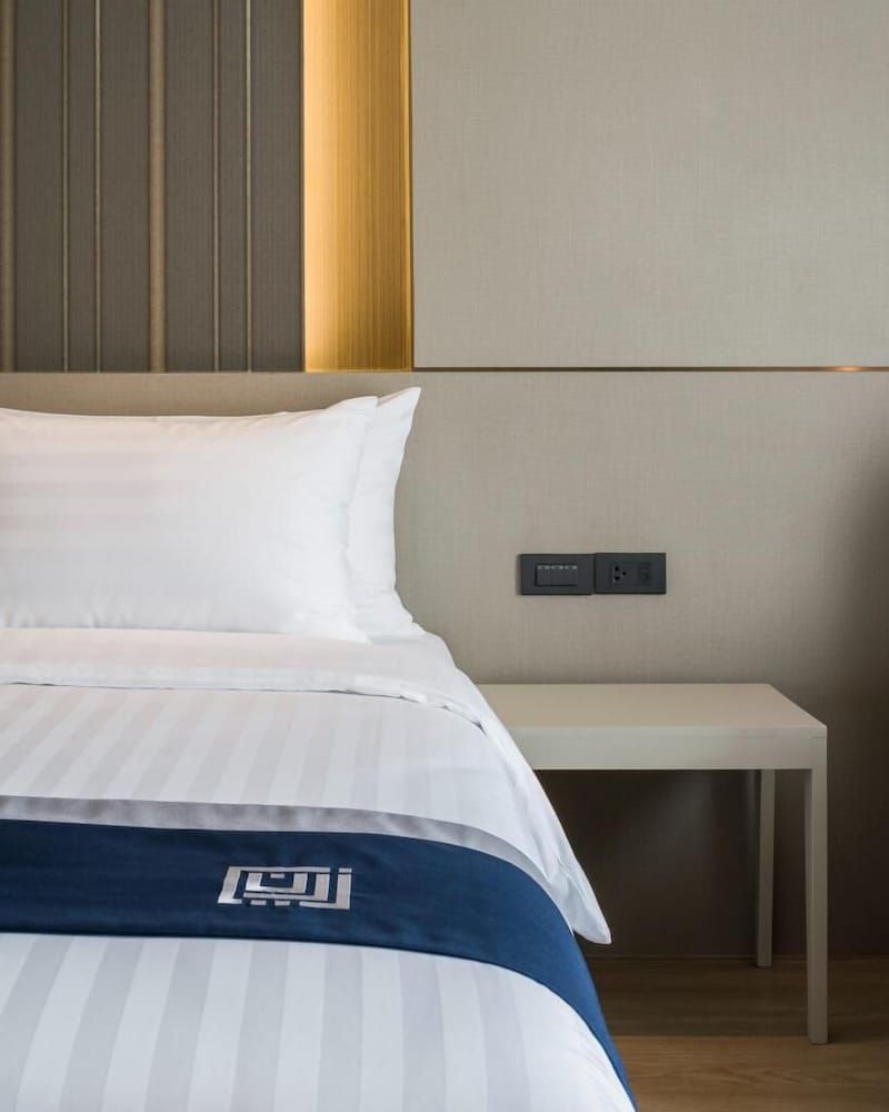 Zayn Hotel Bangkok Superior Double Room 2